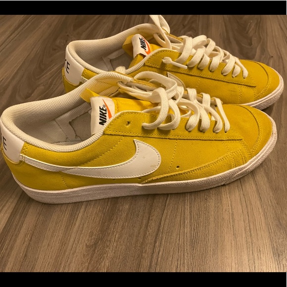 Blazer Low '77 'Speed Yellow' - Picture 2 of 4